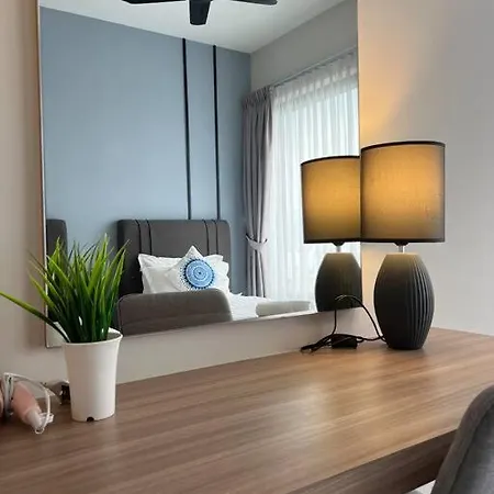 Tropicana 218 Spacious Luxury City 3Bedroom 3 Car Park 11Pax George Town Exterior photo