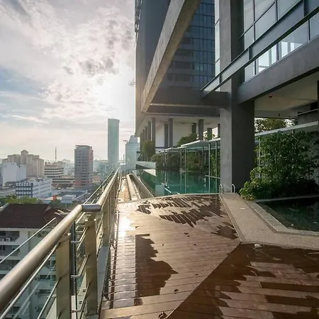 Tropicana 218 Spacious Luxury City 3Bedroom 3 Car Park 11Pax George Town Exterior photo