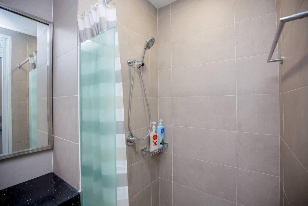 Apartemen Tropicana 218 Spacious Luxury 3bedroom 3 Car Park 11pax