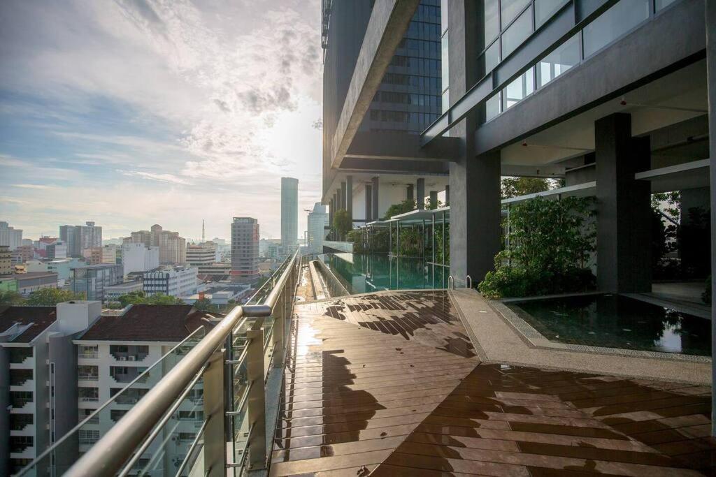 Apartment Tropicana 218 Spacious Luxury 3bedroom 3 Car Park 11pax